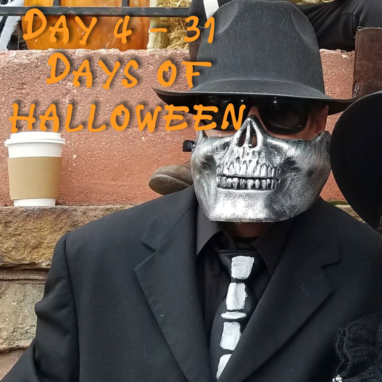 Day 4 – 31 Days of Halloween – 31 Days of Hand-Made Costumes, Styled Costumes and Costume Tutorials.